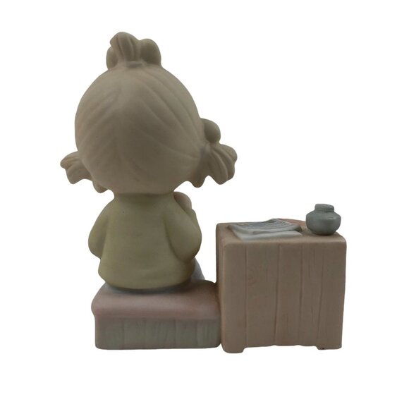 Precious Moments Collectors Club Figurine E 0404 Enesco Porcelain 1983 Dues - Picture 6 of 10